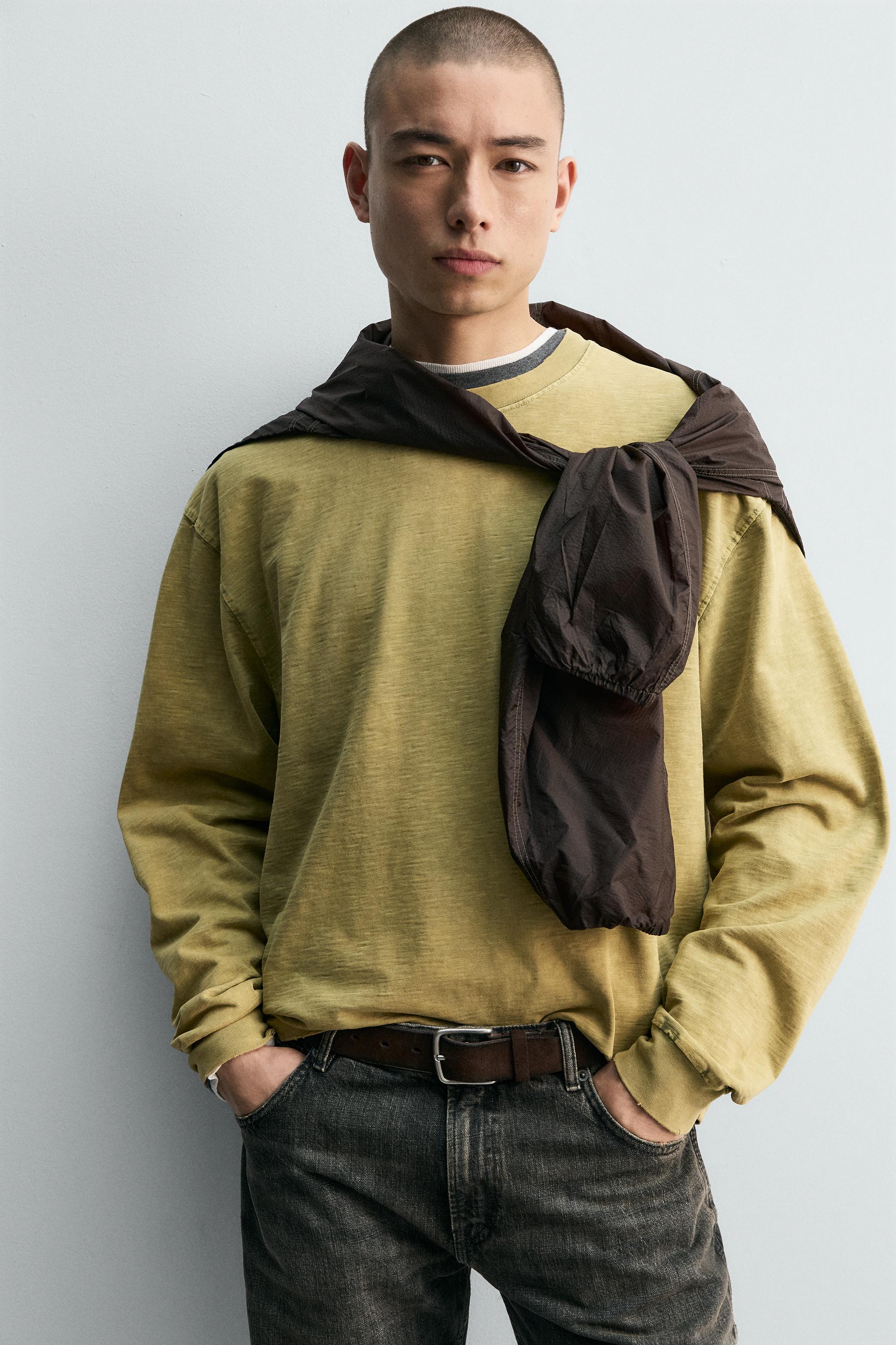 RIPPED EFFECT STRUCTURED T-SHIRT